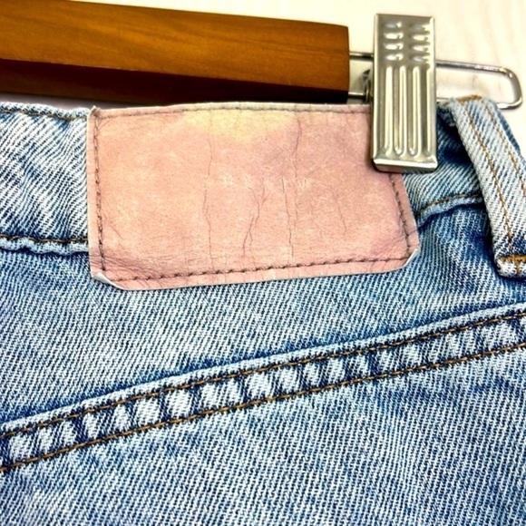 H&M - Stonewashed Distressed High Waist Loose Straight Jeans Size 4 - Picture 11 of 12